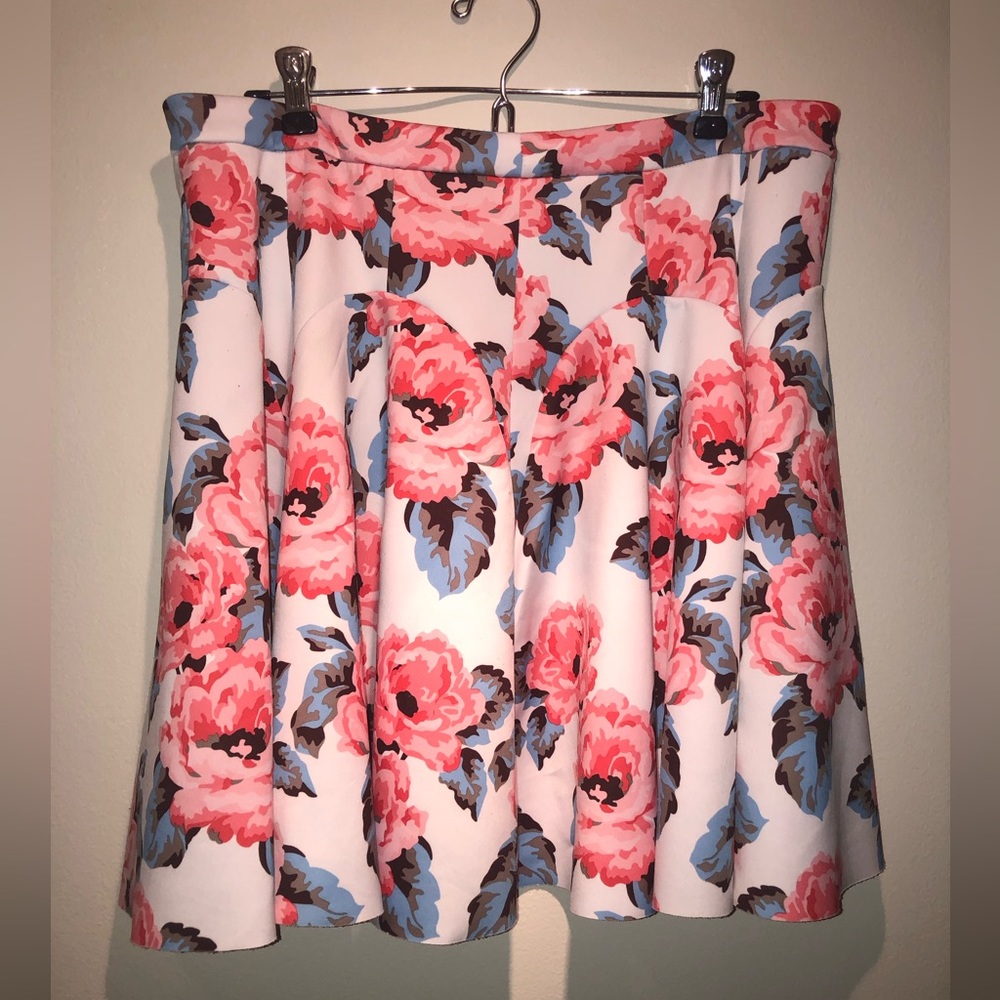 Floral high waisted skirt